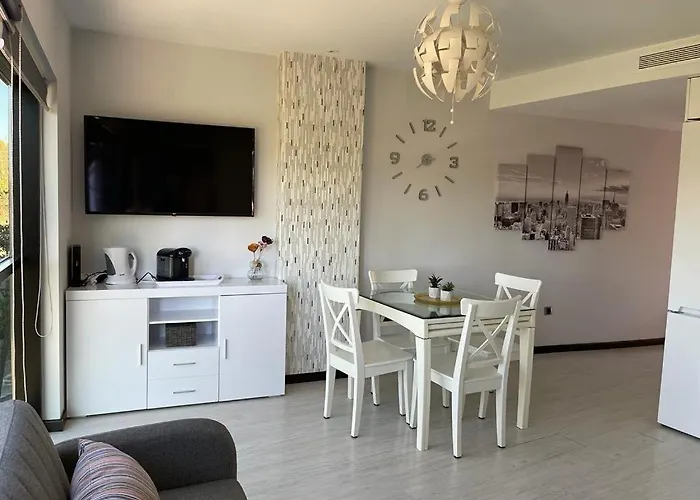 Tecnocordoba Ii Aparcamiento Privado Gratuito Y Piscina Apartman