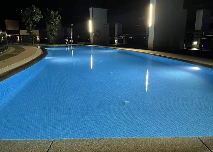 Tecnocordoba Ii Aparcamiento Privado Gratuito Y Piscina *