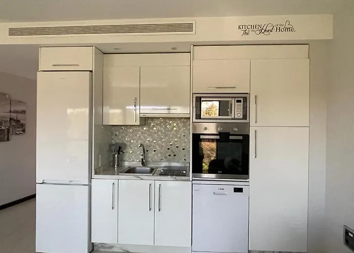 Tecnocordoba Ii Aparcamiento Privado Gratuito Y Piscina 아파트 *