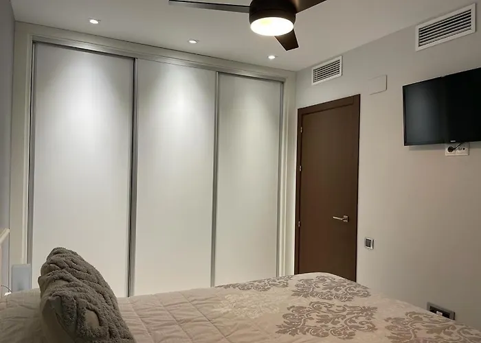 Tecnocordoba Ii Aparcamiento Privado Gratuito Y Piscina